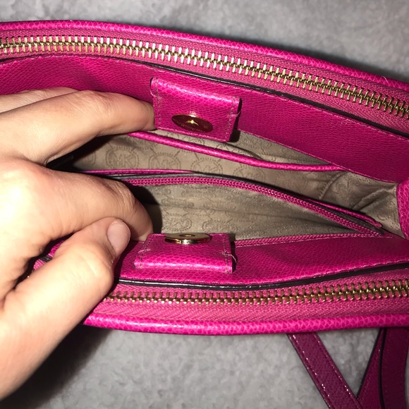 Hot Pink Michael Kors - Picture 4 of 8